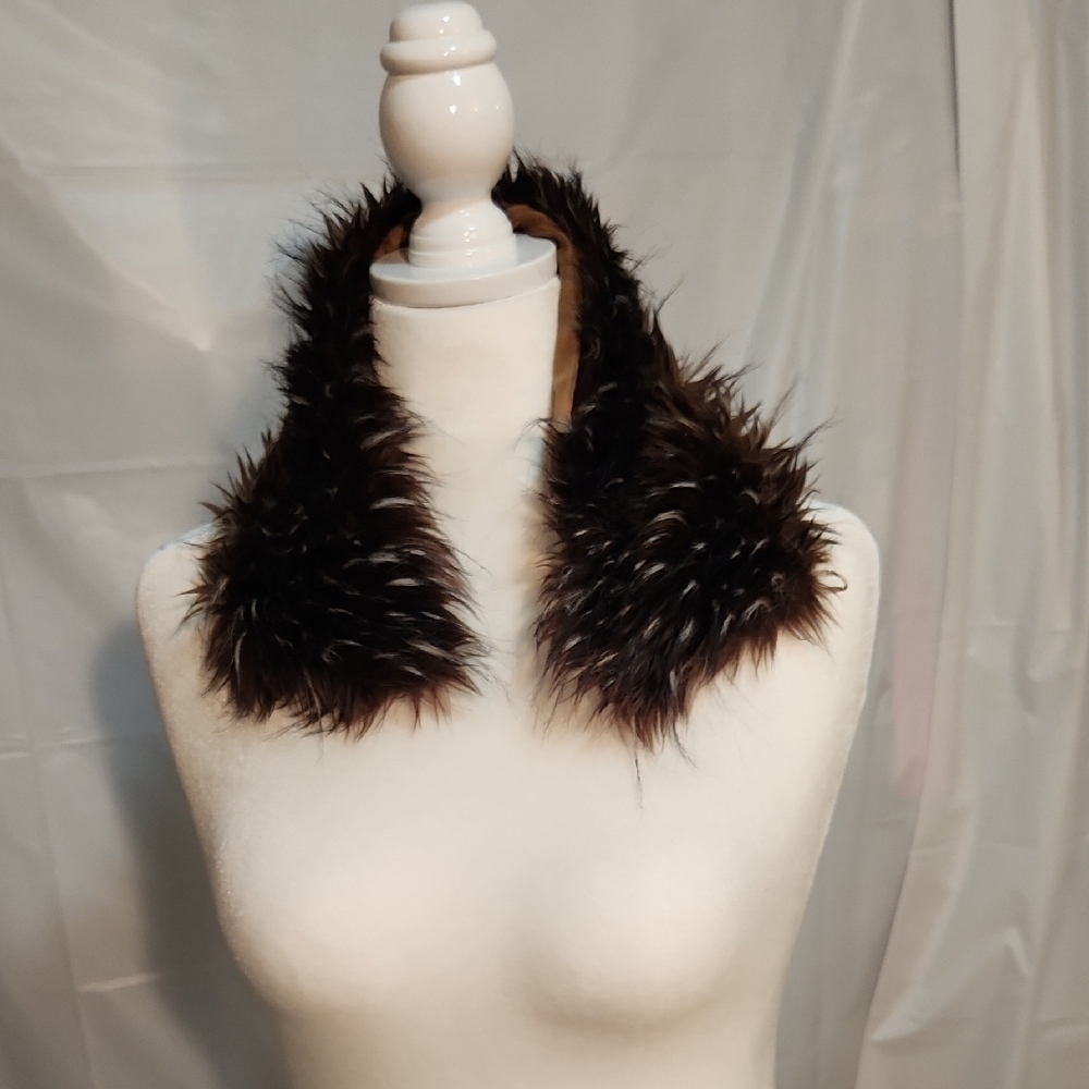 Paparazzi Women's Brown Teddy Jacket with Faux Fur Trim - Picture 10 of 11